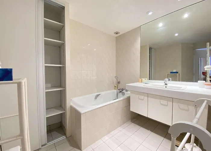 T4 Calme Avec Terrasse A La Baule, Proche Benoit - Fr-1-245-192 Le Pouliguen