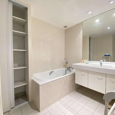 T4 Calme Avec Terrasse A La Baule, Proche Benoit - Fr-1-245-192 Le Pouliguen