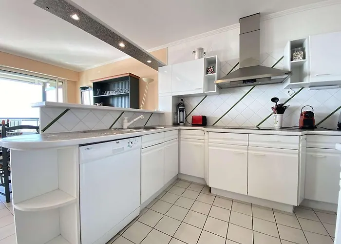 Apartamento T4 Calme Avec Terrasse A La Baule, Proche Benoit - Fr-1-245-192 *